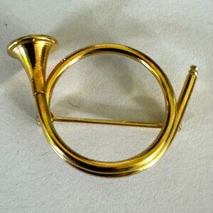 Vtg Napier Gold Tone Musical Instrument Design French Horn Accent Pin/Brooch EUC